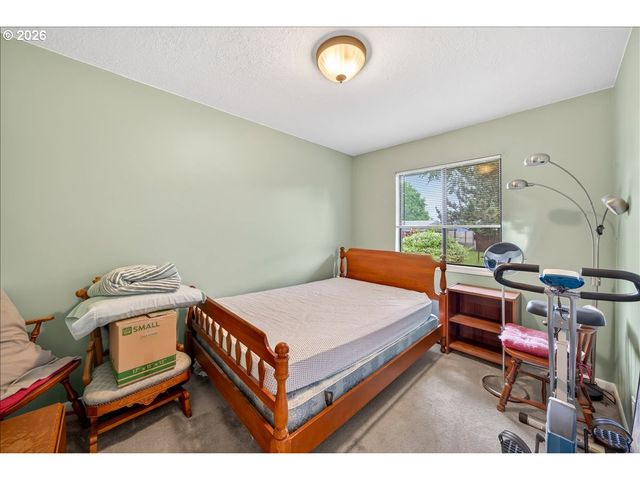 3013 22ND Ave, Forest Grove, OR 97116
