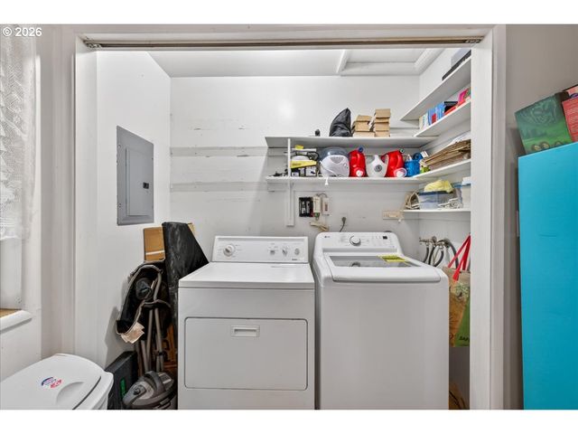 3013 22ND Ave, Forest Grove, OR 97116