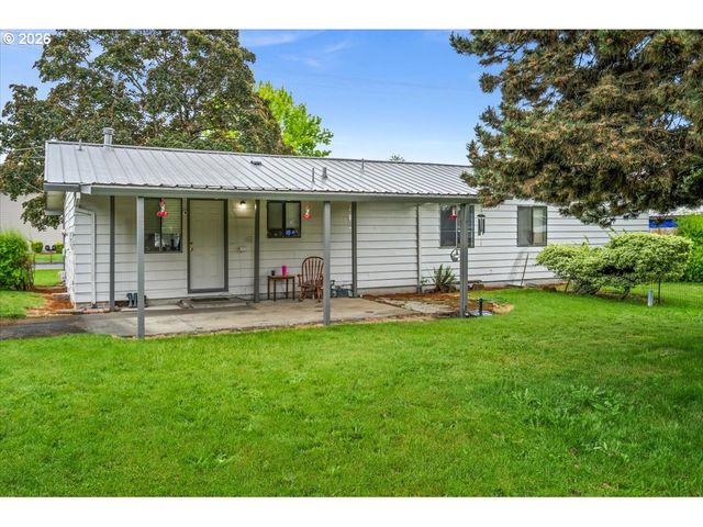 3013 22ND Ave, Forest Grove, OR 97116