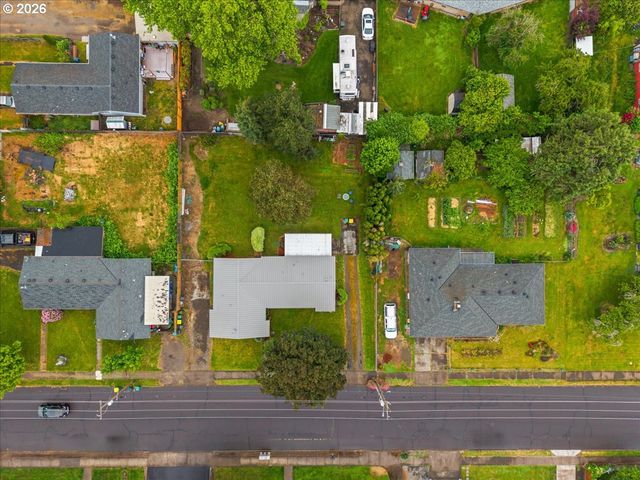 3013 22ND Ave, Forest Grove, OR 97116