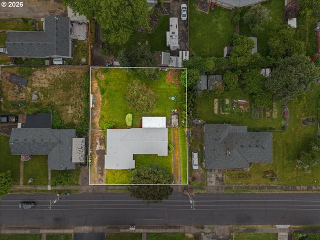 3013 22ND Ave, Forest Grove, OR 97116