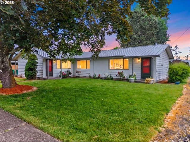 3013 22ND Ave, Forest Grove, OR 97116