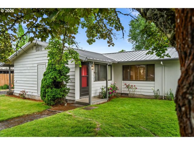 3013 22ND Ave, Forest Grove, OR 97116