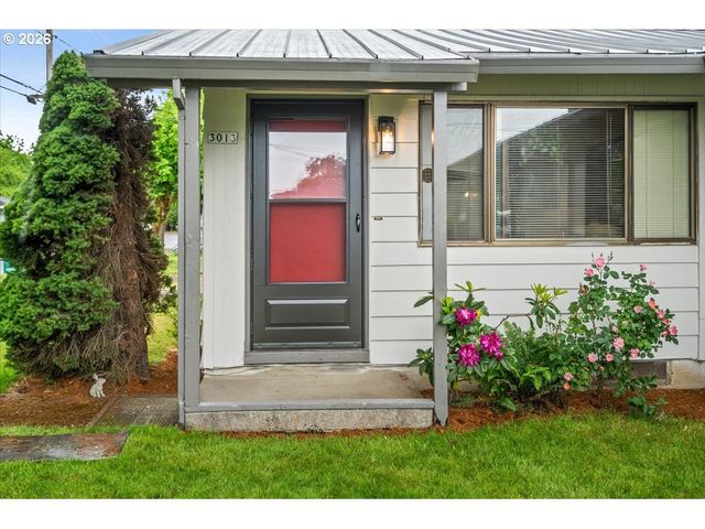 3013 22ND Ave, Forest Grove, OR 97116