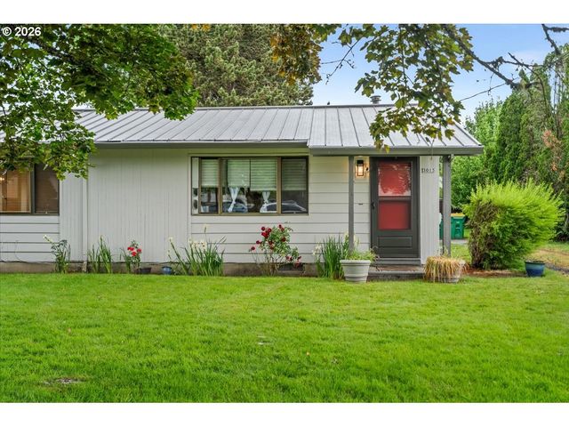 3013 22ND Ave, Forest Grove, OR 97116