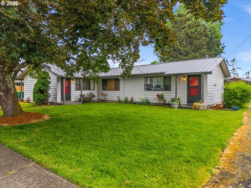 3013 22ND Ave, Forest Grove, OR 97116