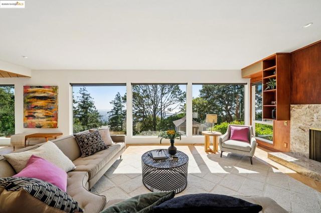 1109 Brewster Dr, El Cerrito, CA 94530