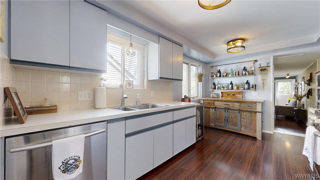 293 Burroughs Drive, Amherst, NY 14226