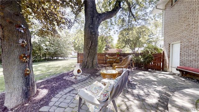 293 Burroughs Drive, Amherst, NY 14226