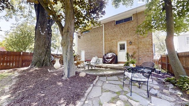 293 Burroughs Drive, Amherst, NY 14226