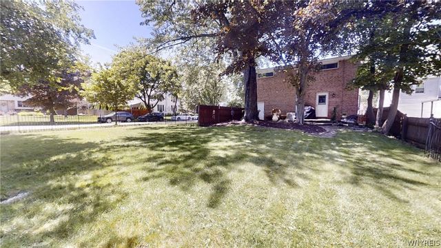 293 Burroughs Drive, Amherst, NY 14226