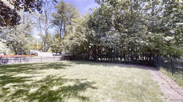 293 Burroughs Drive, Amherst, NY 14226