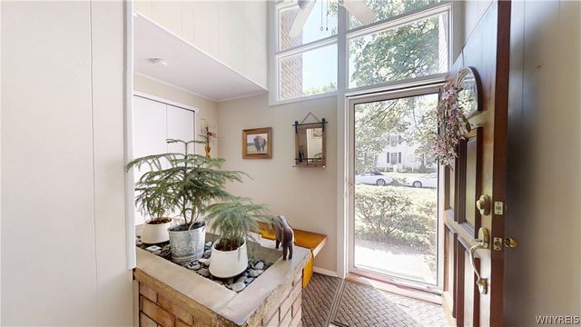 293 Burroughs Drive, Amherst, NY 14226