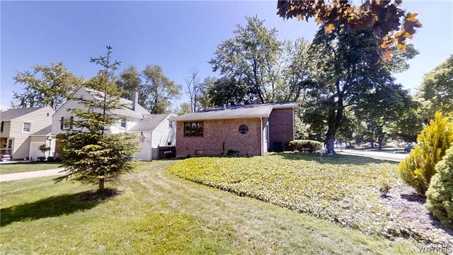 293 Burroughs Drive, Amherst, NY 14226