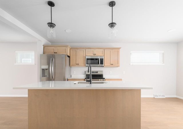 2015 Legacy Lane, Madison, WI 53719