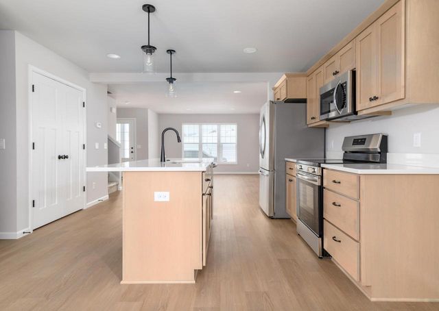 2015 Legacy Lane, Madison, WI 53719