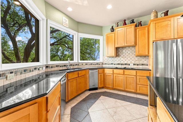 601 Winding Oak DR, Leander, TX 78641