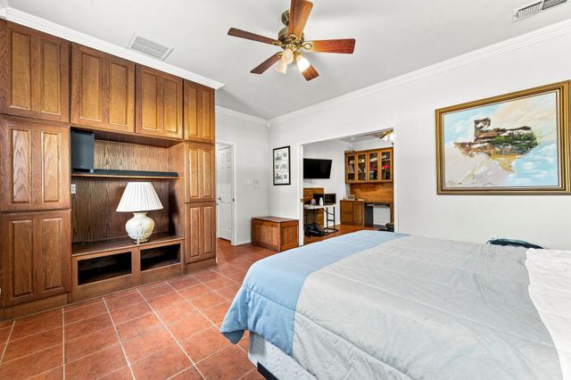 601 Winding Oak DR, Leander, TX 78641
