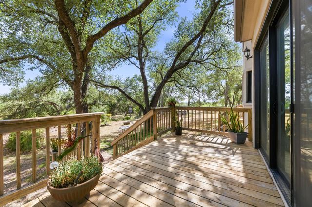 601 Winding Oak DR, Leander, TX 78641