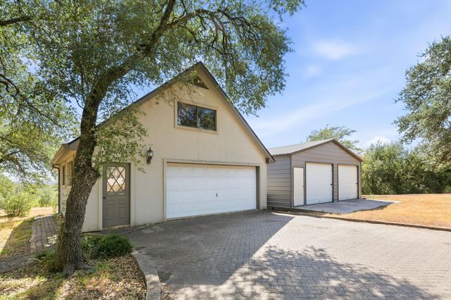 601 Winding Oak DR, Leander, TX 78641