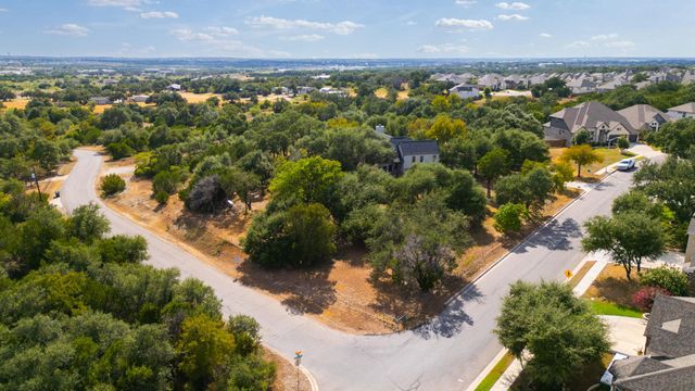 601 Winding Oak DR, Leander, TX 78641
