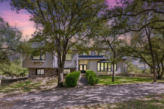 601 Winding Oak DR, Leander, TX 78641
