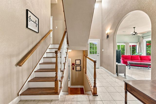 601 Winding Oak DR, Leander, TX 78641