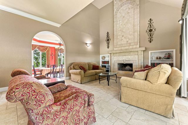 601 Winding Oak DR, Leander, TX 78641