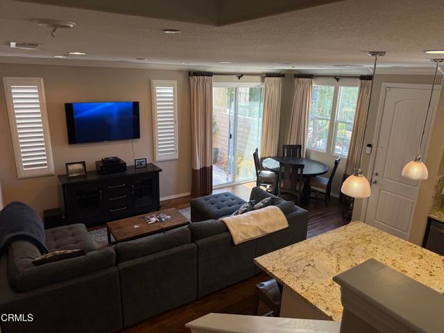 2967 Palmera Lane, Simi Valley, CA 93065