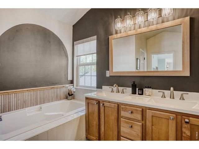 2497 Lexington St, Lafayette, CO 80026