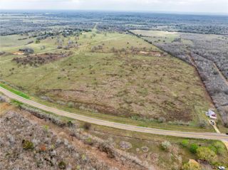 471 FM 1296, Waelder, TX 78959