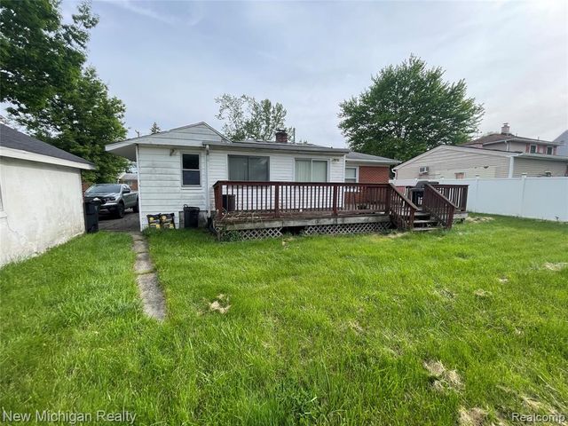 2811 Wisconsin Road, Troy, MI 48083
