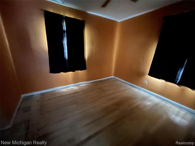 2811 Wisconsin Road, Troy, MI 48083