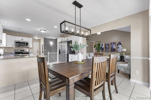 51965 Sequoya Drive, Macomb, MI 48042