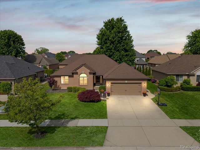 51965 Sequoya Drive, Macomb, MI 48042