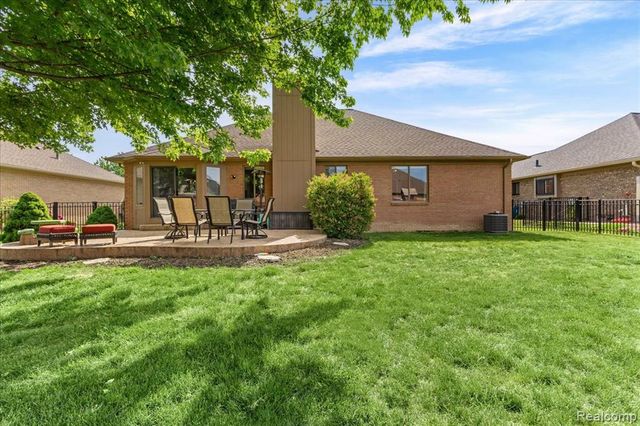 51965 Sequoya Drive, Macomb, MI 48042