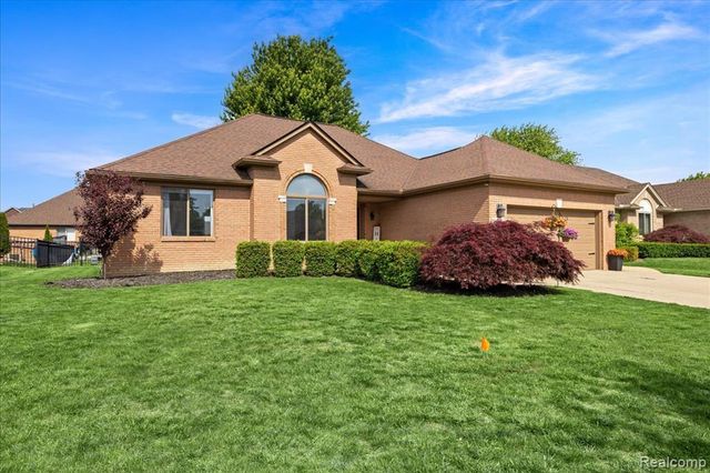 51965 Sequoya Drive, Macomb, MI 48042