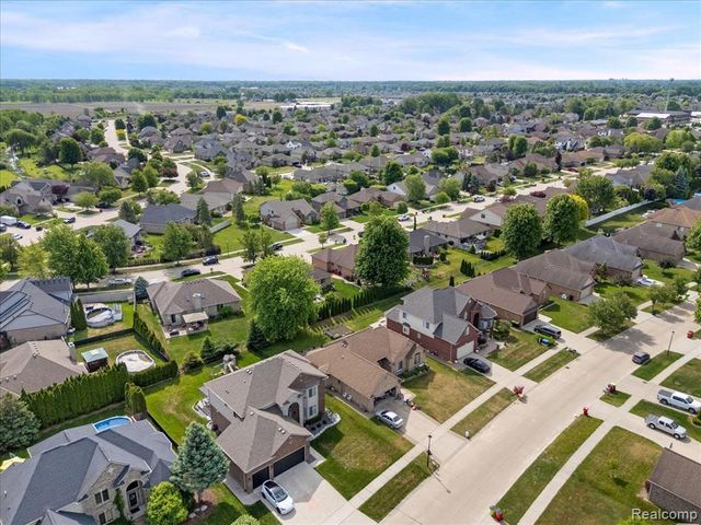51965 Sequoya Drive, Macomb, MI 48042