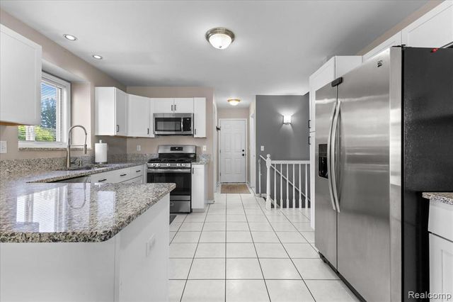 51965 Sequoya Drive, Macomb, MI 48042