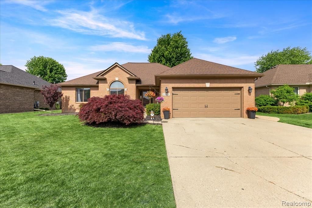 51965 Sequoya Drive, Macomb, MI 48042