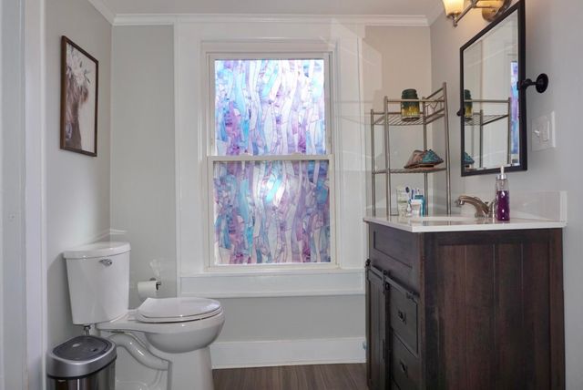 208 Hill Street, Wellford, SC 29385