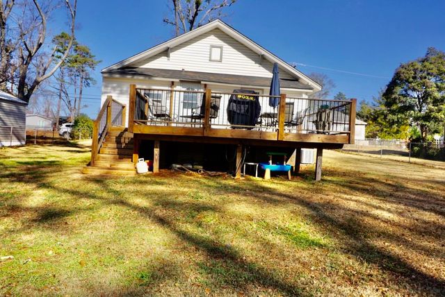 208 Hill Street, Wellford, SC 29385
