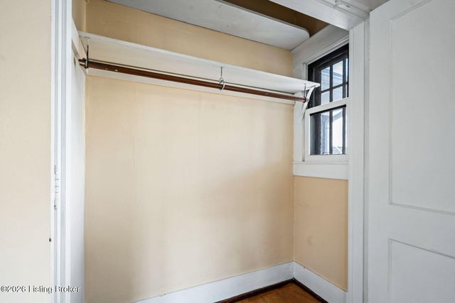 2008 Murray Ave APT 4, Louisville, KY 40205