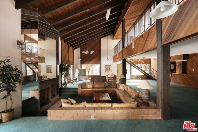 1711 Grismer Avenue 72, Burbank, CA 91504