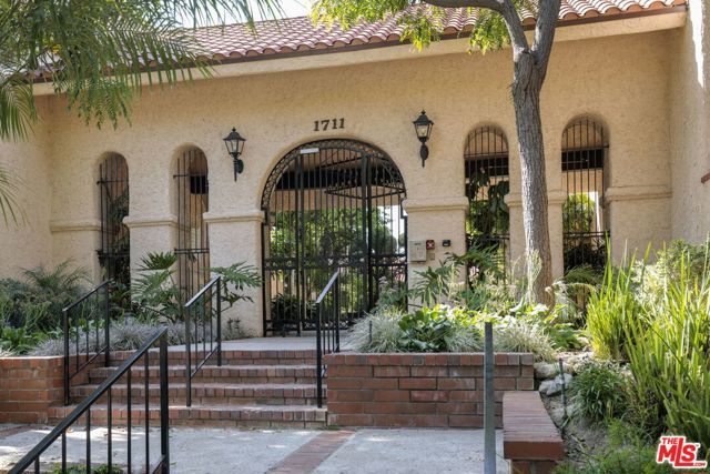 1711 Grismer Avenue 72, Burbank, CA 91504