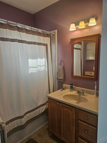 7 F St Unit 3, Hampton, NH 03842