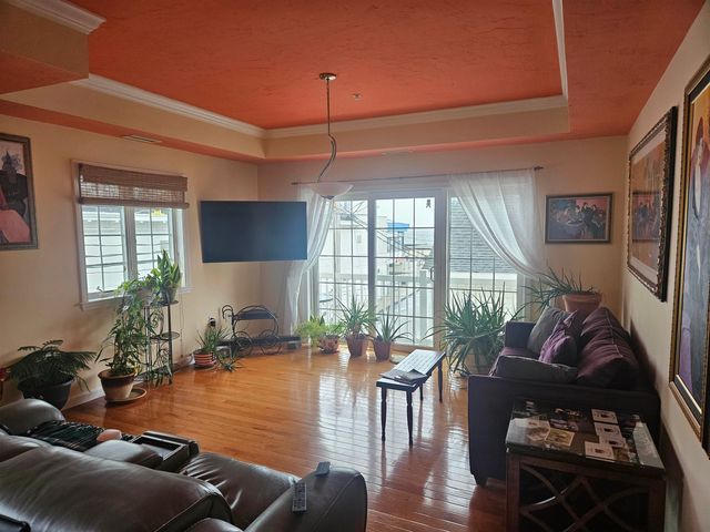 7 F St Unit 3, Hampton, NH 03842