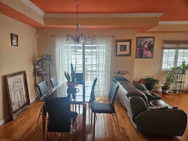 7 F St Unit 3, Hampton, NH 03842