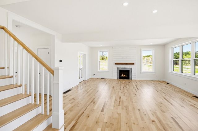 244 Oak Street, Dover, NH 03820