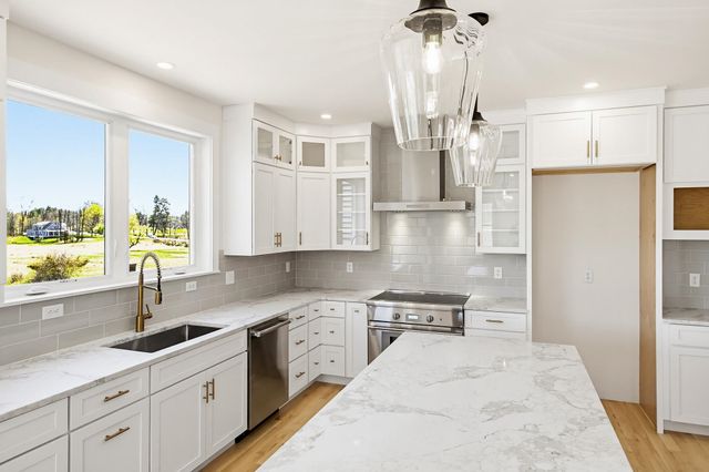 244 Oak Street, Dover, NH 03820